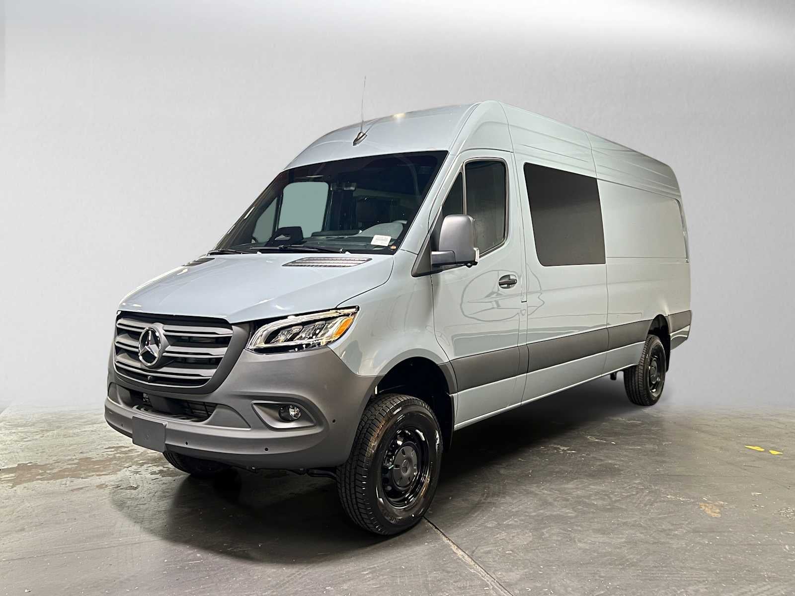 2026 Mercedes-Benz Sprinter 2500 High Roof I4 Diesel HO 170 AWD