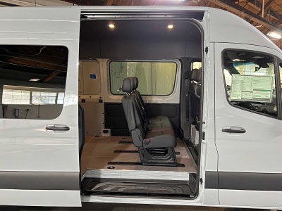 2026 Mercedes-Benz Sprinter Crew 2500 High Roof I4 Diesel HO 170 AWD