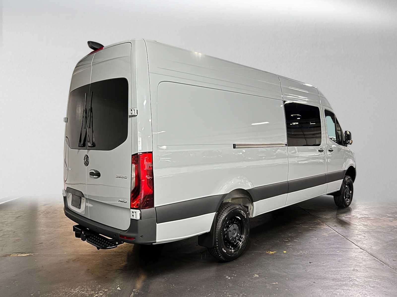 2026 Mercedes-Benz Sprinter Crew 2500 High Roof I4 Diesel HO 170 AWD