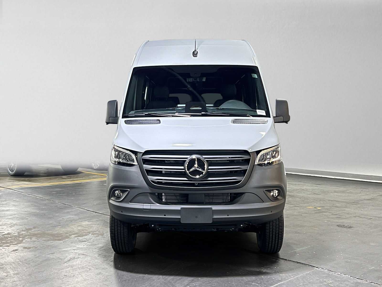 2026 Mercedes-Benz Sprinter Crew 2500 High Roof I4 Diesel HO 170 AWD