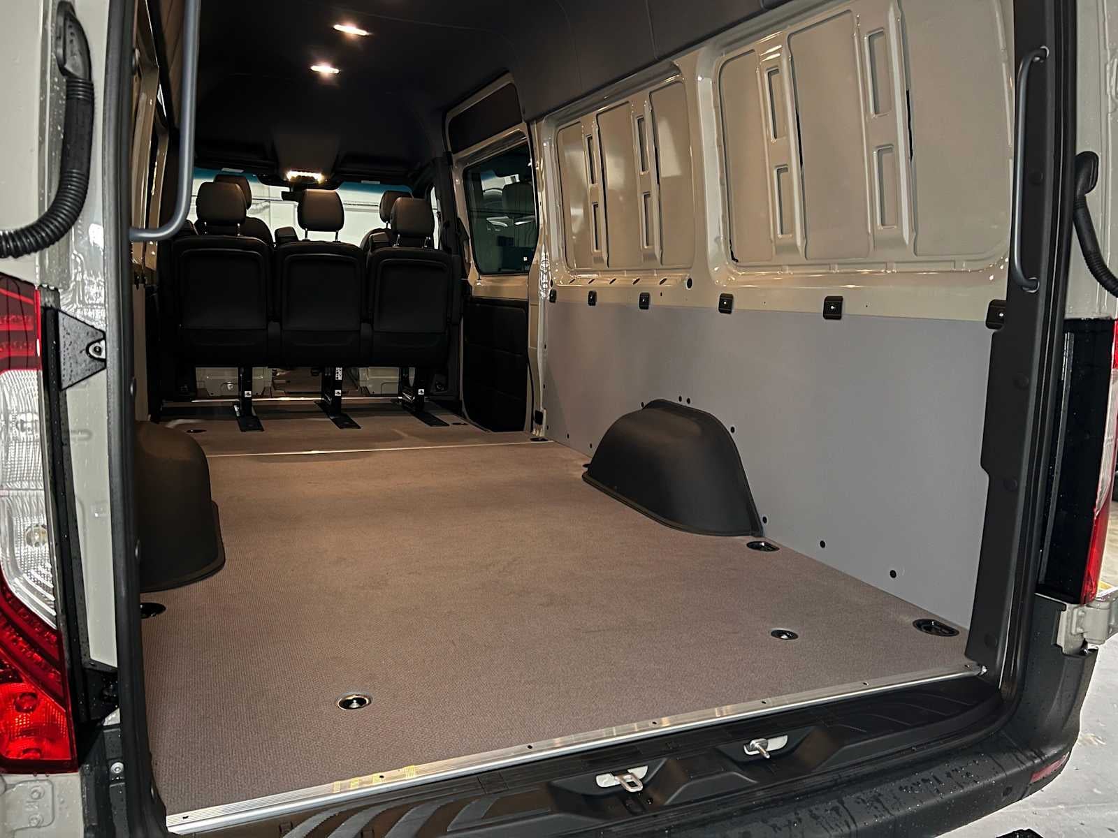 2026 Mercedes-Benz Sprinter 2500 High Roof I4 Diesel HO 170 AWD