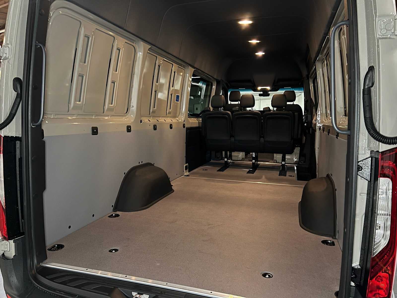 2026 Mercedes-Benz Sprinter 2500 High Roof I4 Diesel HO 170 AWD