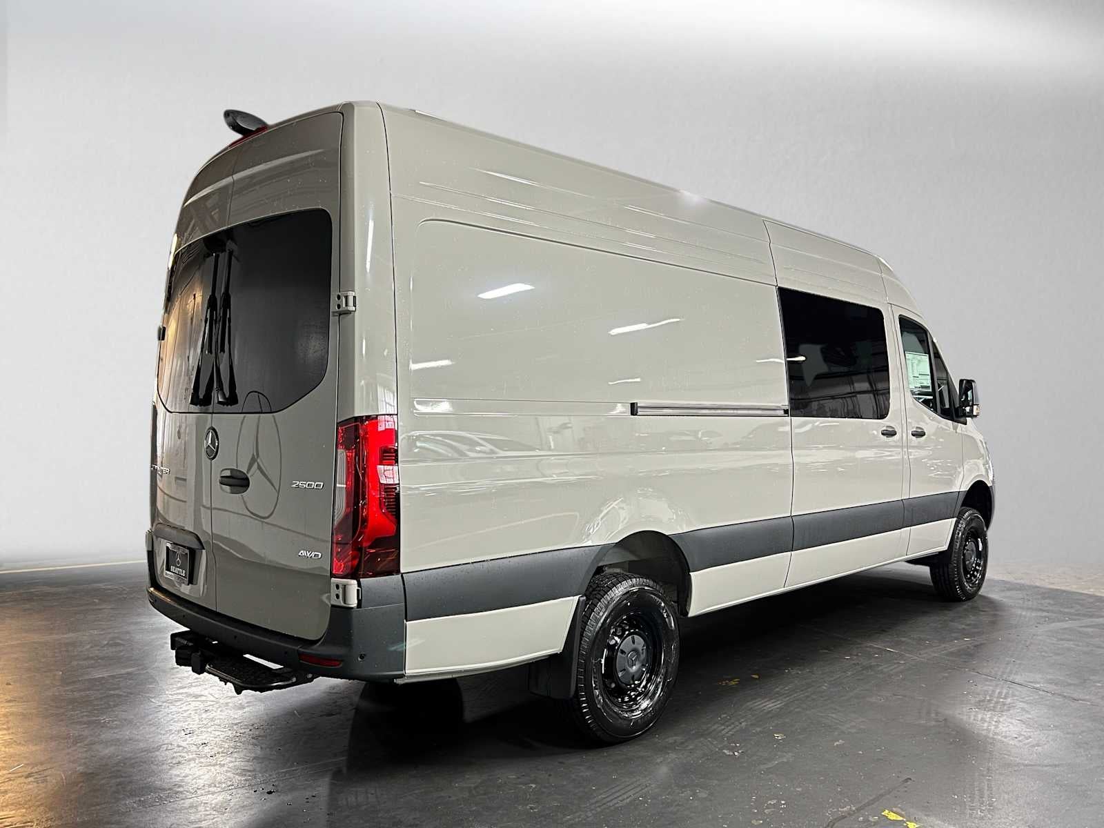 2026 Mercedes-Benz Sprinter 2500 High Roof I4 Diesel HO 170 AWD
