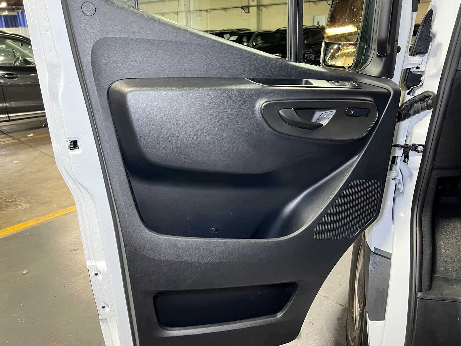 2025 Mercedes-Benz Sprinter Cargo Van 2500 Standard Roof I4 Diesel 144" RWD