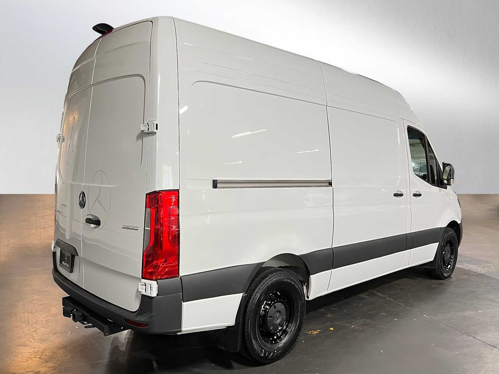 2025 Mercedes-Benz Sprinter Cargo Van 2500 Standard Roof I4 Diesel 144 RWD