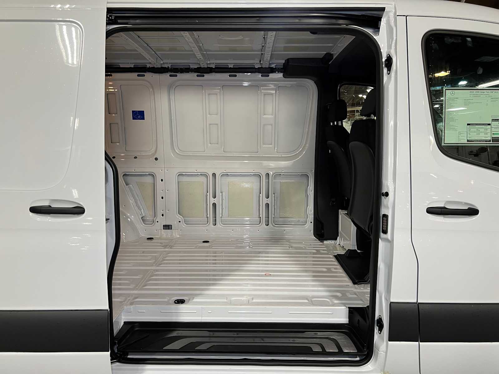 2025 Mercedes-Benz Sprinter Cargo Van 2500 Standard Roof I4 Diesel 144" RWD