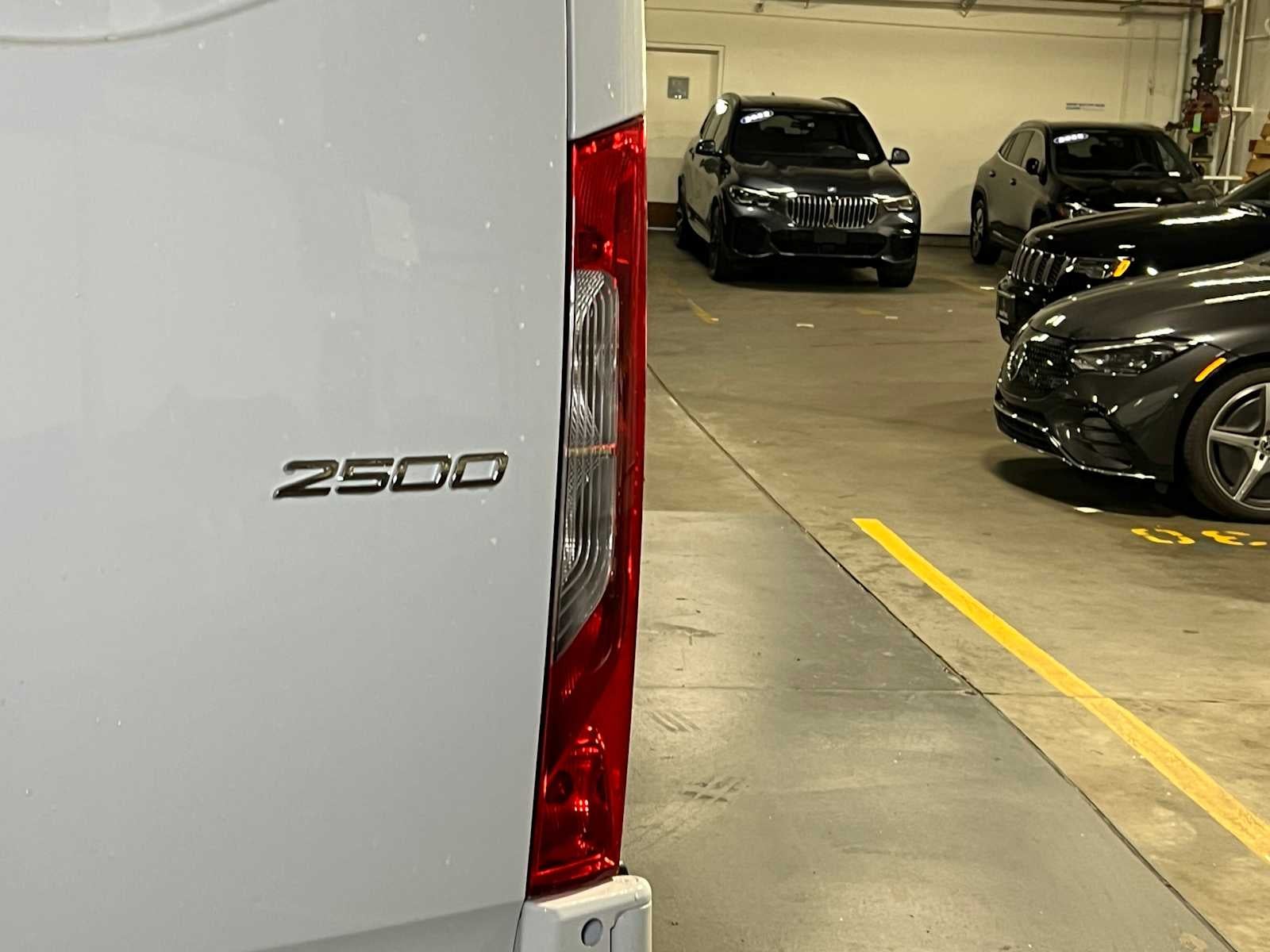 2025 Mercedes-Benz Sprinter Cargo Van 2500 Standard Roof I4 Diesel 144" RWD