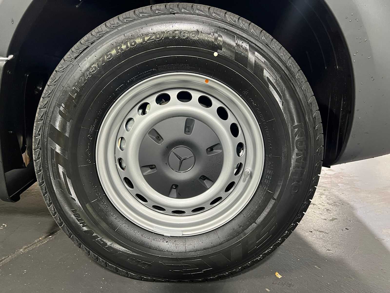 2025 Mercedes-Benz Sprinter Cargo Van 2500 Standard Roof I4 Diesel 144" RWD