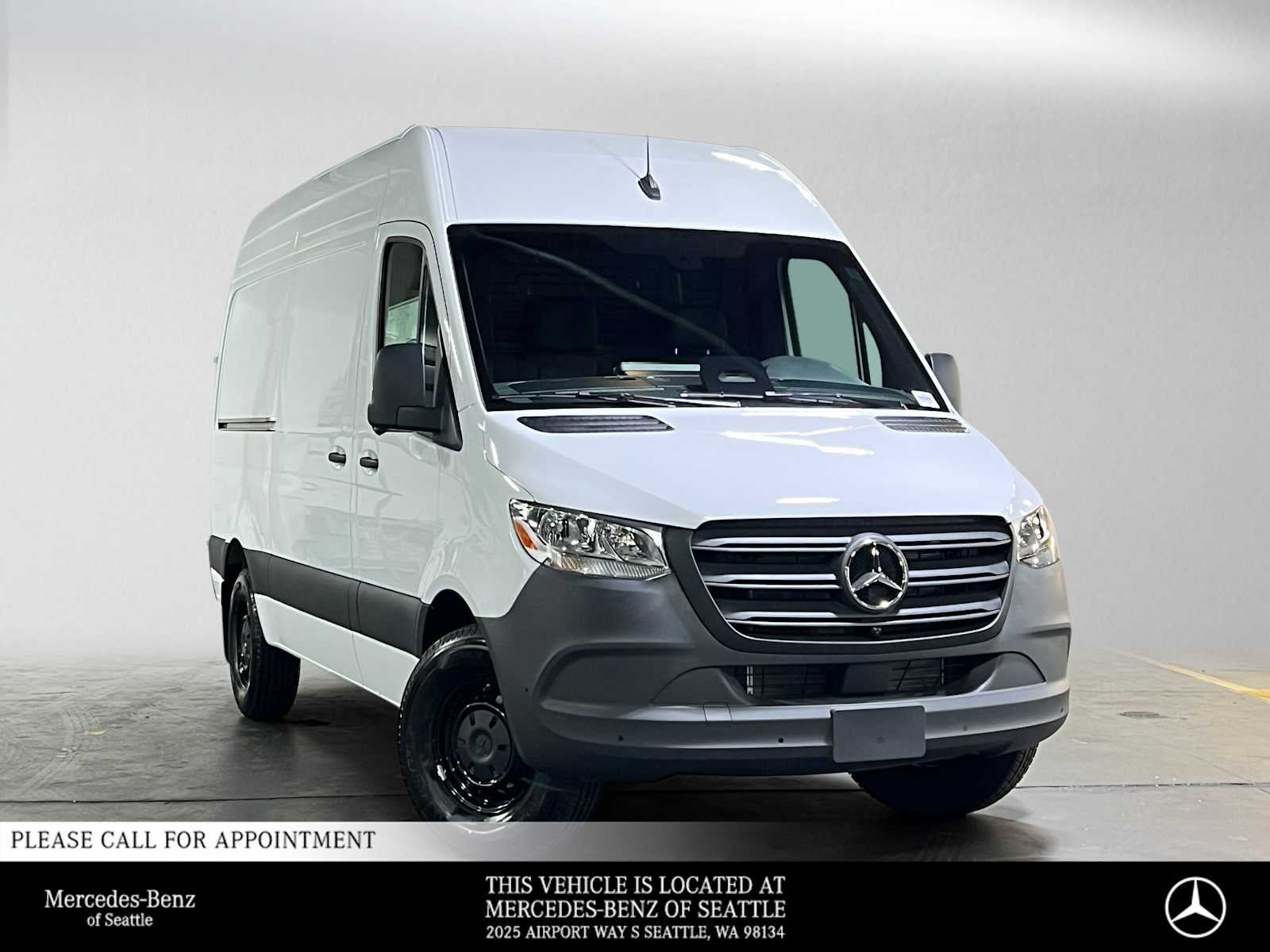 2026 Mercedes-Benz Sprinter Cargo 2500 Standard Roof I4 Diesel 144 RWD