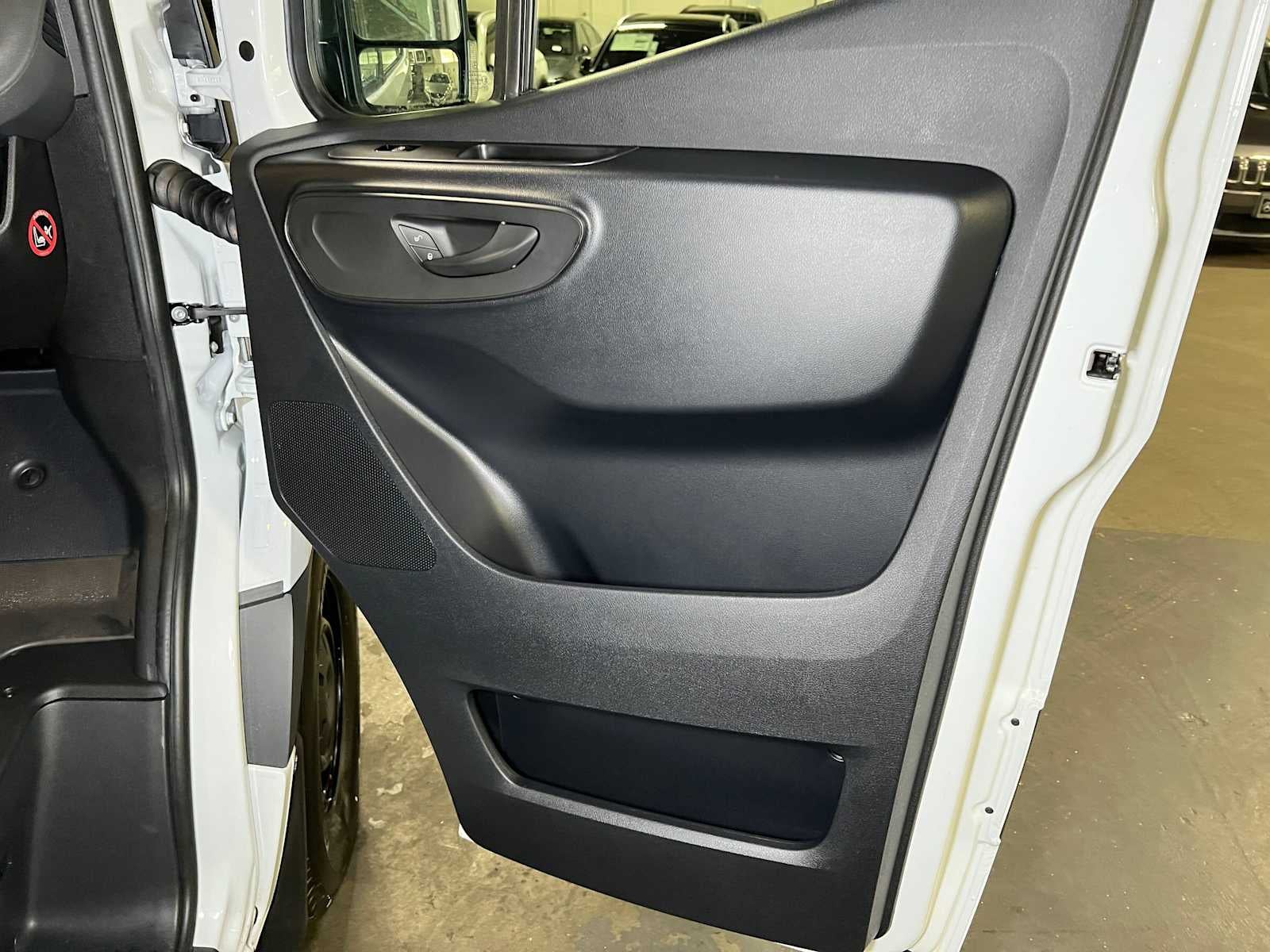 2026 Mercedes-Benz Sprinter Cargo 2500 Standard Roof I4 Diesel 144 RWD