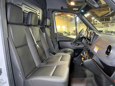 2026 Mercedes-Benz Sprinter Cargo 2500 Standard Roof I4 Diesel 144 RWD