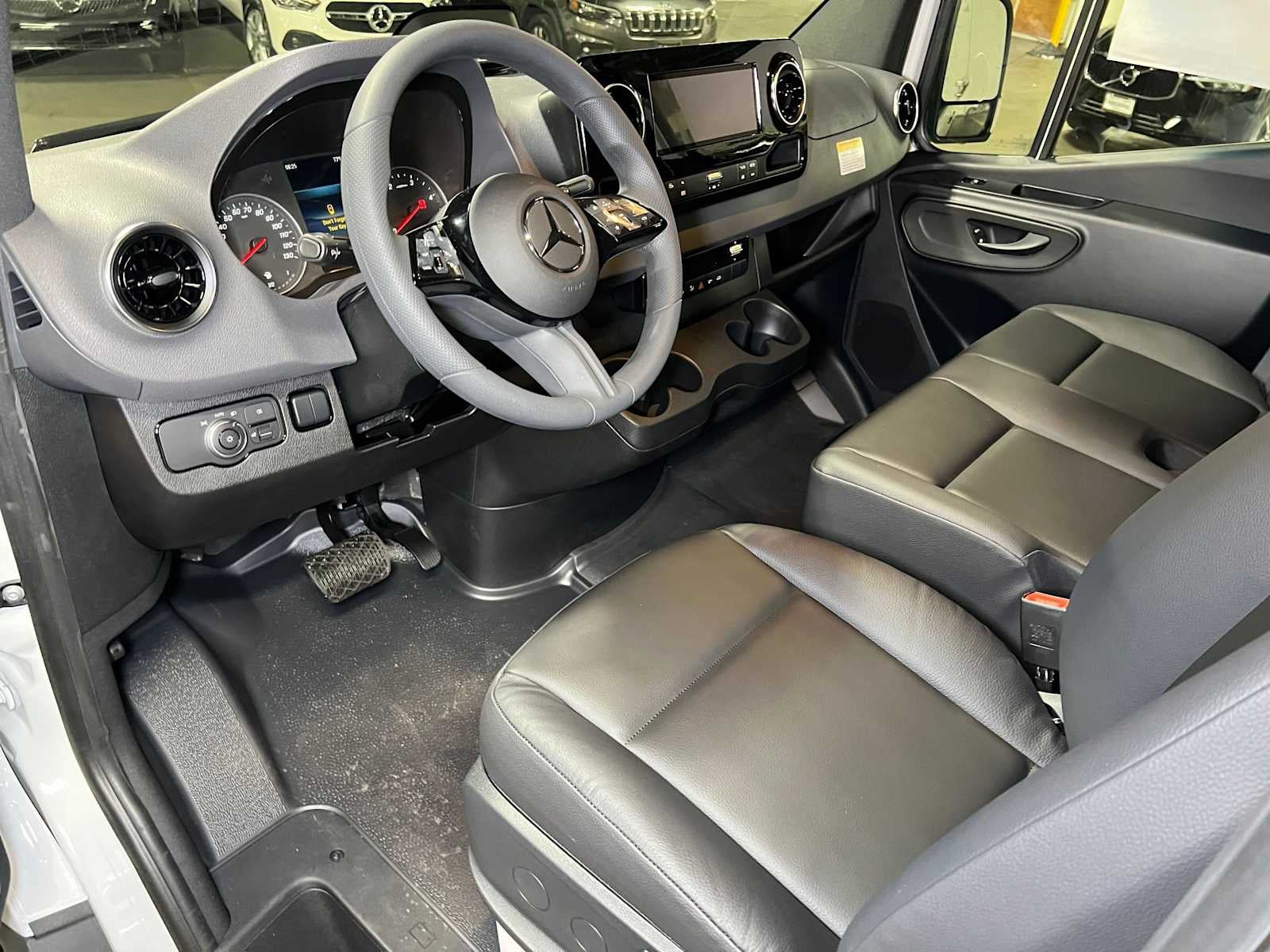2026 Mercedes-Benz Sprinter Cargo 2500 Standard Roof I4 Diesel 144 RWD