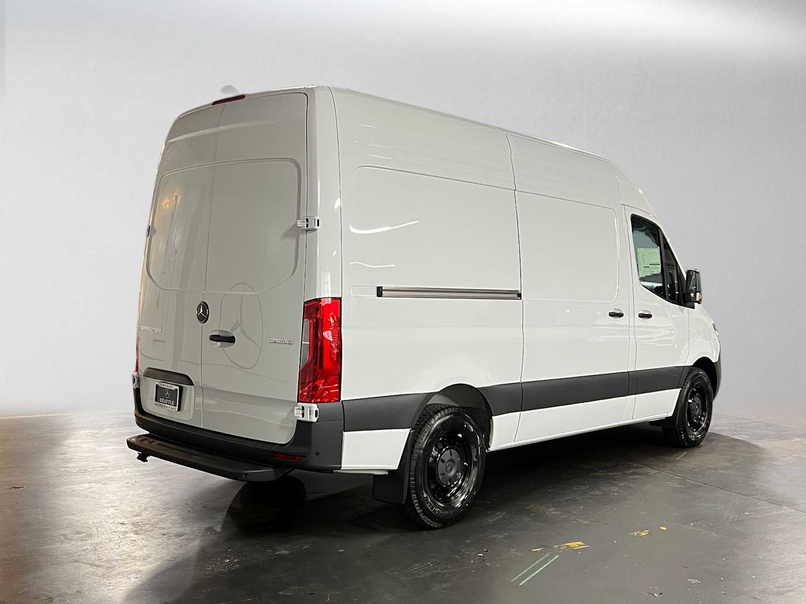2026 Mercedes-Benz Sprinter Cargo 2500 Standard Roof I4 Diesel 144 RWD