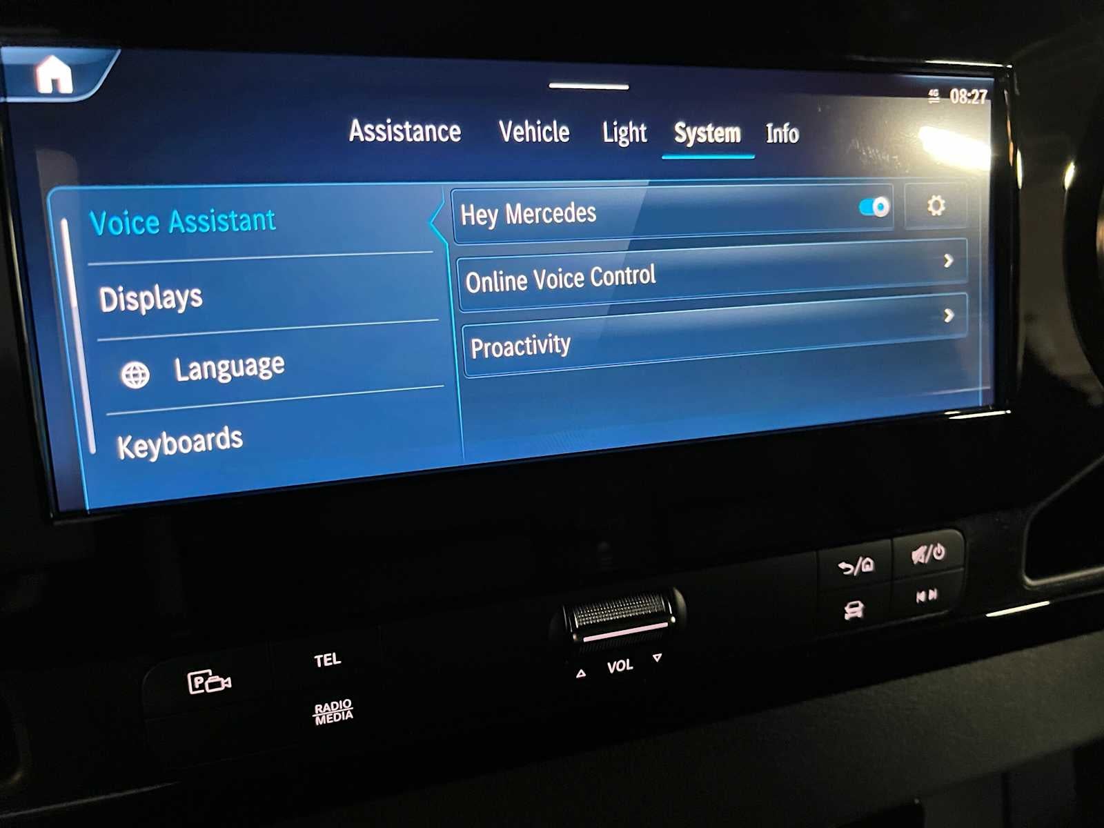 2026 Mercedes-Benz Sprinter Cargo 2500 Standard Roof I4 Diesel 144 RWD