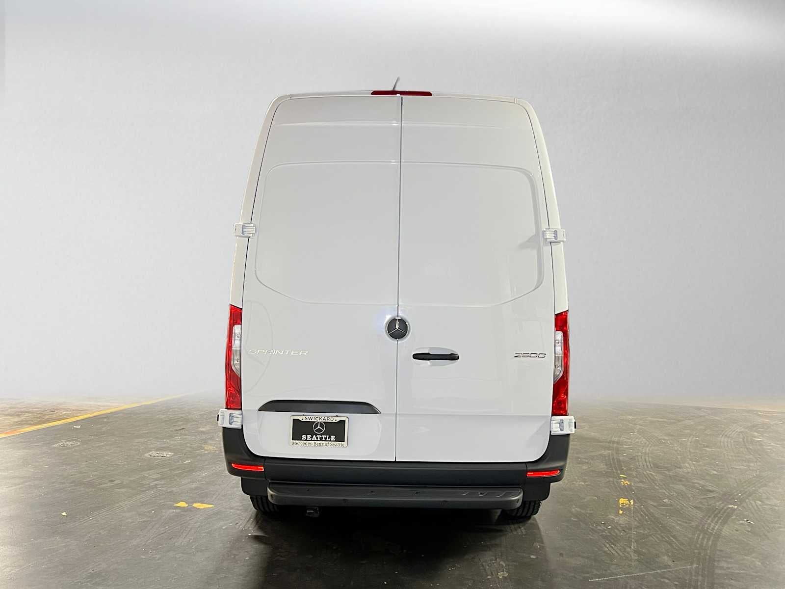 2026 Mercedes-Benz Sprinter Cargo 2500 Standard Roof I4 Diesel 144 RWD