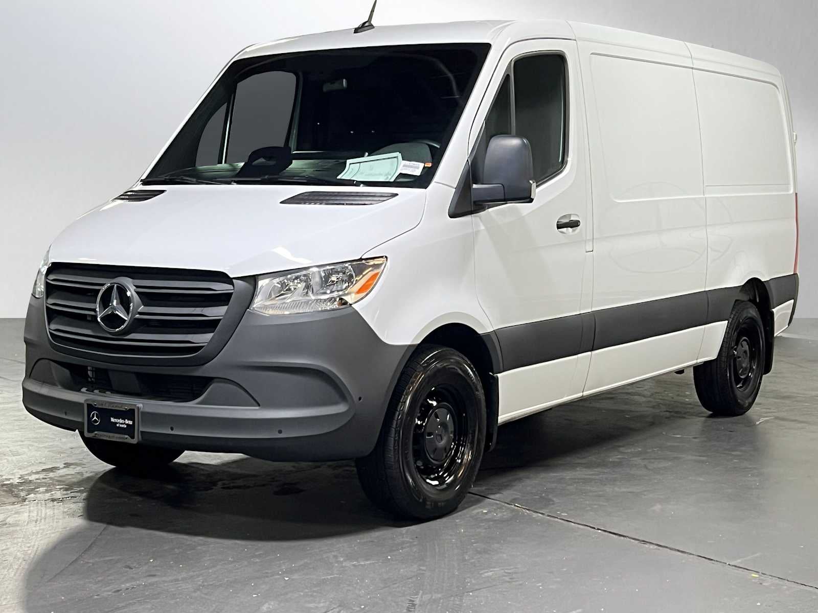 2025 Mercedes-Benz Sprinter Cargo Van 2500 Standard Roof I4 Diesel 144" RWD