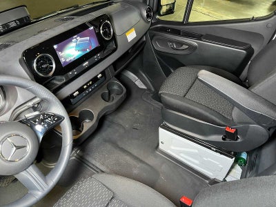 2026 Mercedes-Benz Sprinter 2500 Standard Roof I4 Diesel 144 RWD