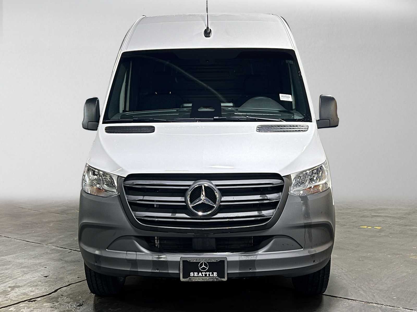 2026 Mercedes-Benz Sprinter 2500 Standard Roof I4 Diesel 144 RWD