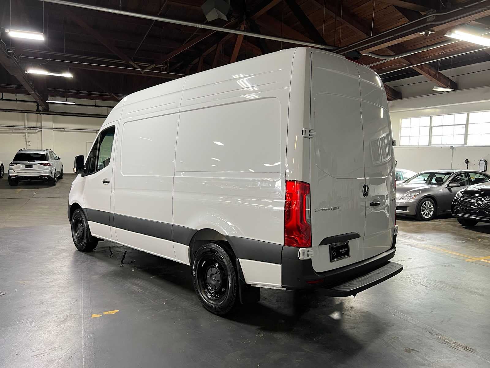 2026 Mercedes-Benz Sprinter 2500 Standard Roof I4 Diesel 144 RWD