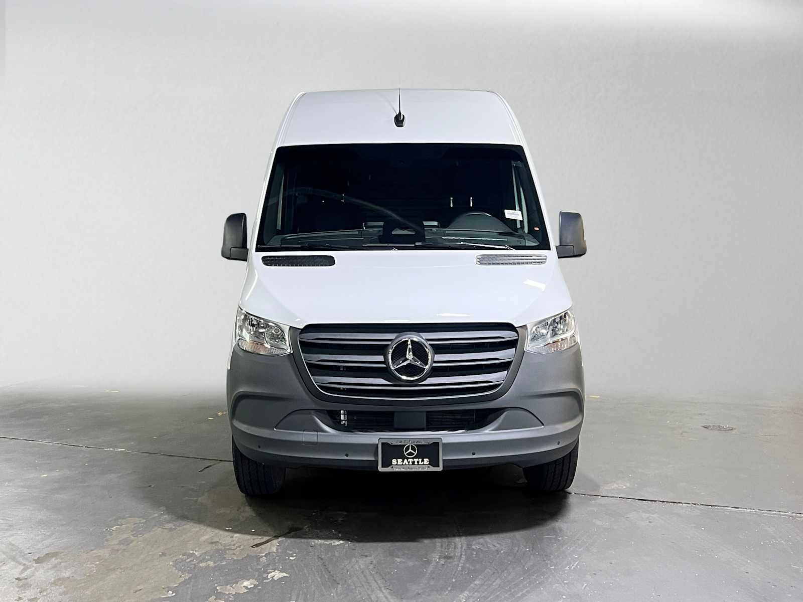 2026 Mercedes-Benz Sprinter 2500 Standard Roof I4 Diesel 144 RWD