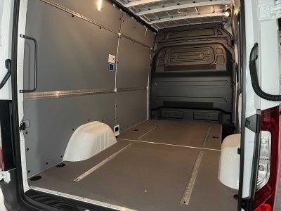 2026 Mercedes-Benz Sprinter 2500 Standard Roof I4 Diesel 144 RWD