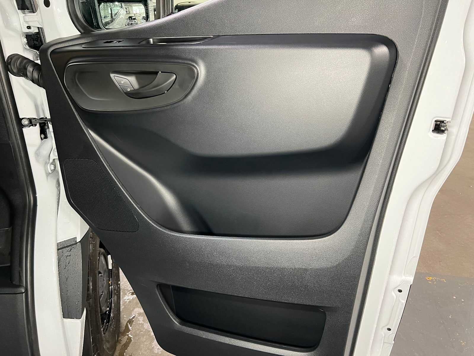 2026 Mercedes-Benz Sprinter 2500 Standard Roof I4 Diesel 144 RWD