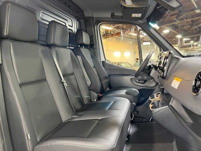 2026 Mercedes-Benz Sprinter 2500 Standard Roof I4 Diesel 144 RWD