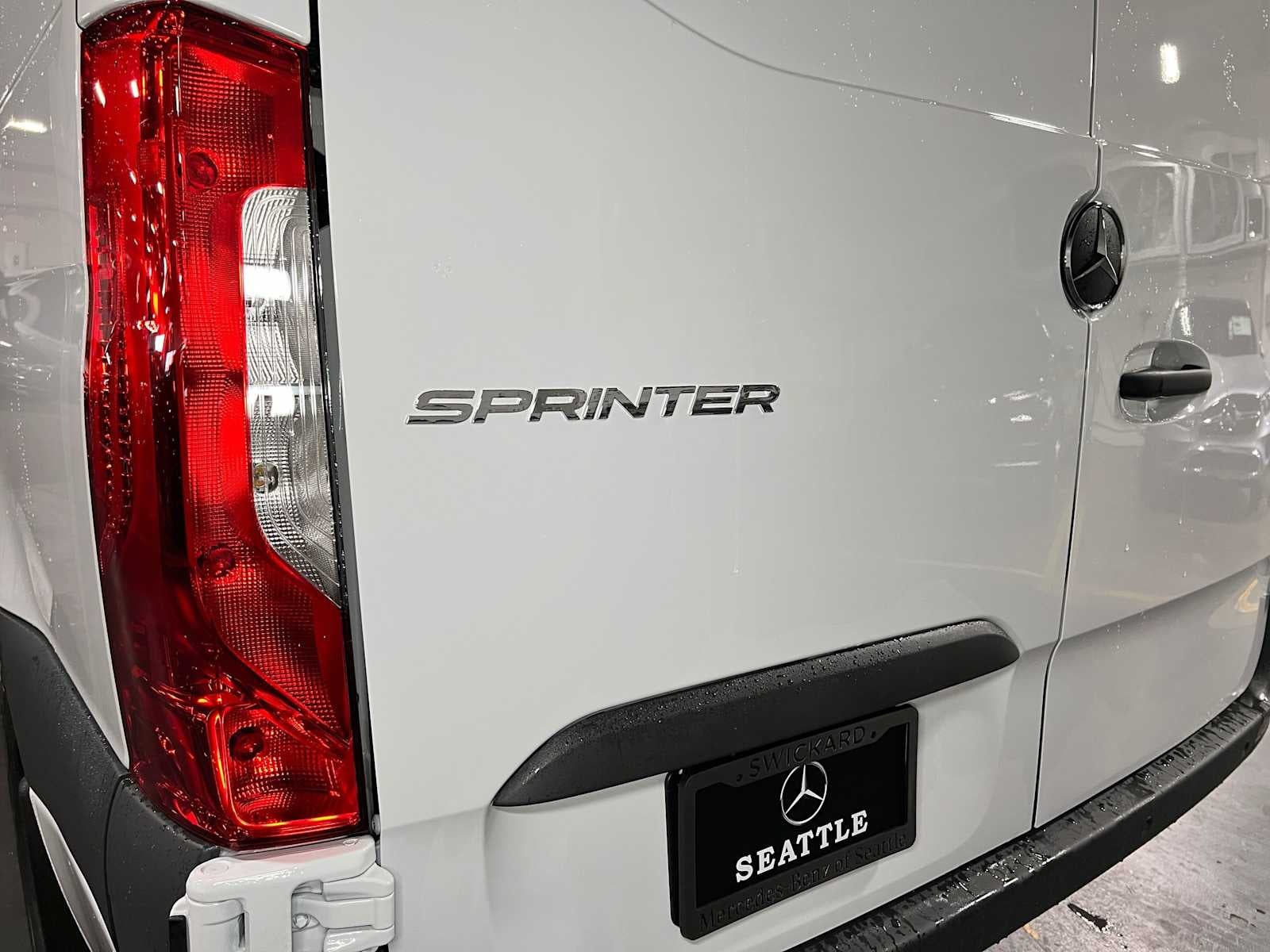 2026 Mercedes-Benz Sprinter 2500 Standard Roof I4 Diesel 144 RWD