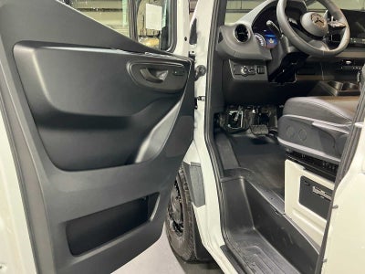 2026 Mercedes-Benz Sprinter 2500 Standard Roof I4 Diesel 144 RWD