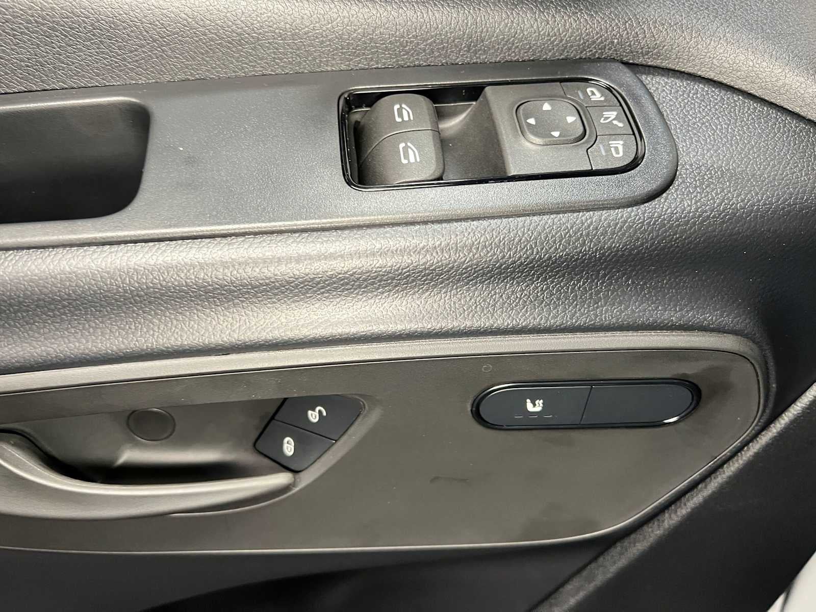 2026 Mercedes-Benz Sprinter 2500 Standard Roof I4 Diesel 144 RWD