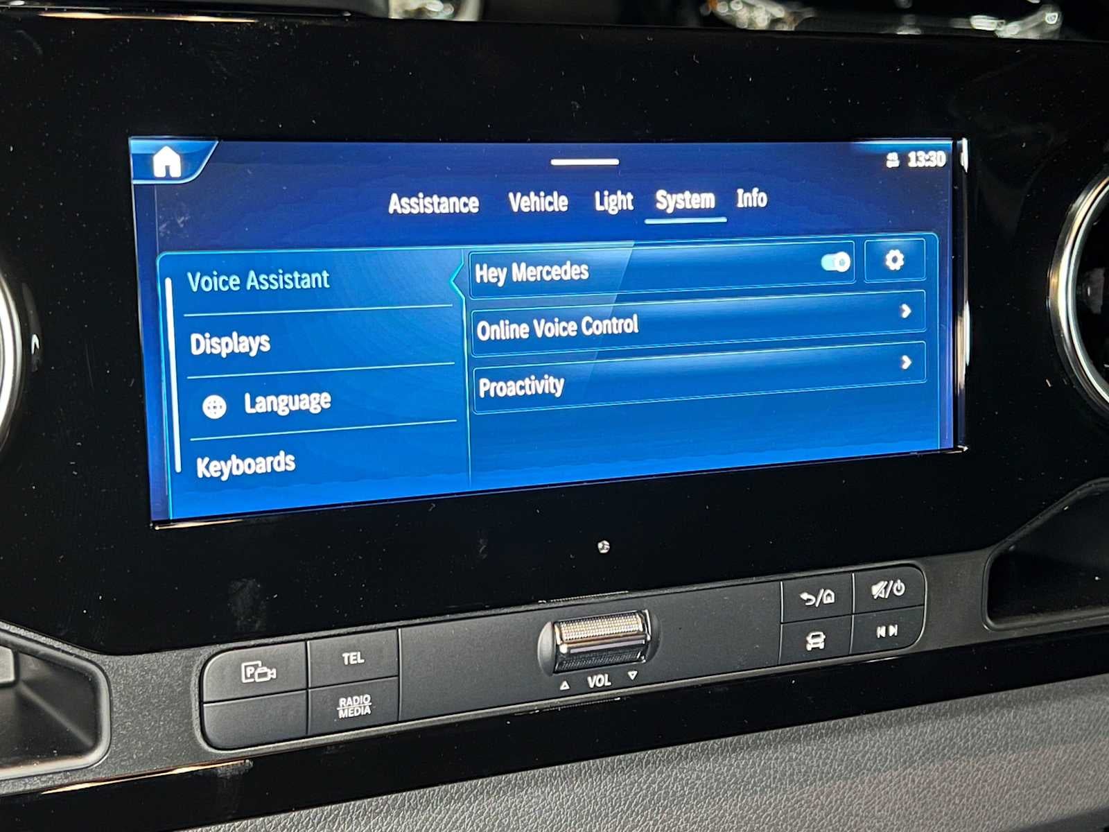 2026 Mercedes-Benz Sprinter 2500 Standard Roof I4 Diesel 144 RWD