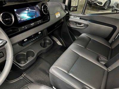 2026 Mercedes-Benz Sprinter 2500 Standard Roof I4 Diesel 144 RWD