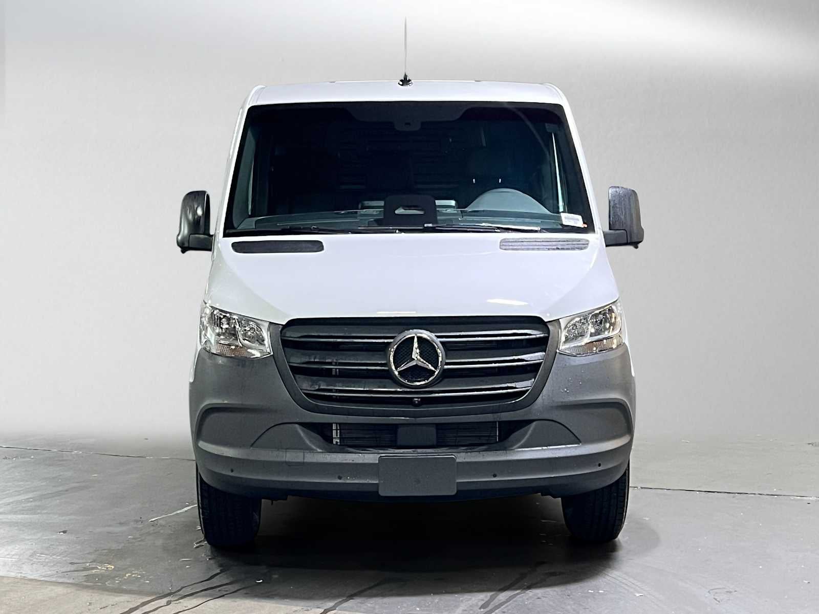 2026 Mercedes-Benz Sprinter 2500 Standard Roof I4 Diesel 144 RWD