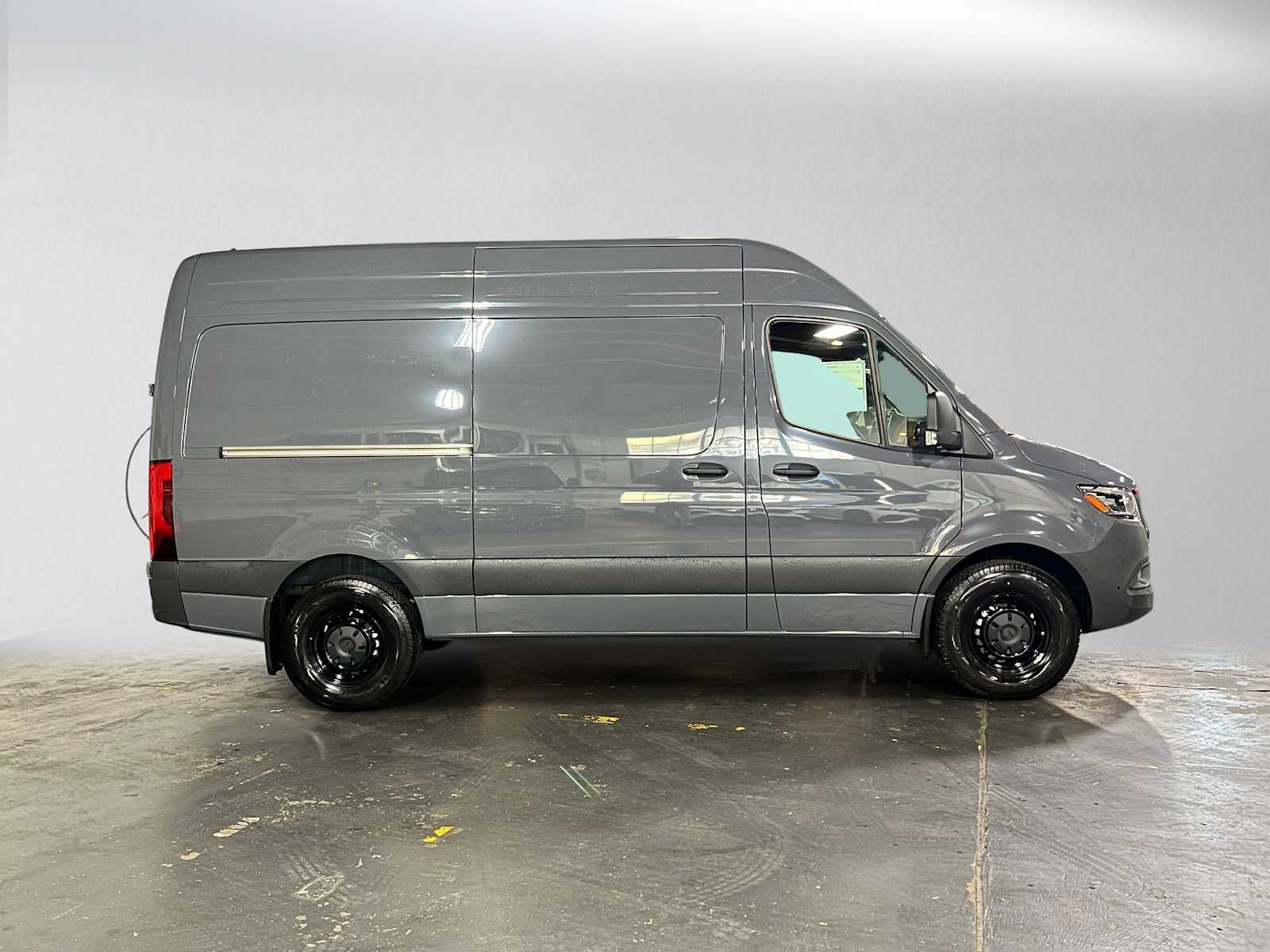 2026 Mercedes-Benz Sprinter Cargo 2500 Standard Roof I4 Diesel 144 RWD