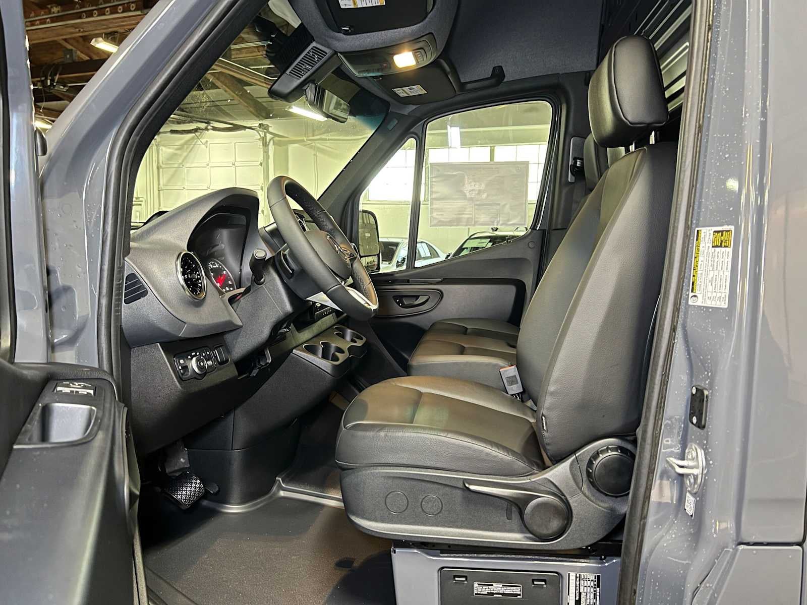 2026 Mercedes-Benz Sprinter Cargo 2500 Standard Roof I4 Diesel 144 RWD