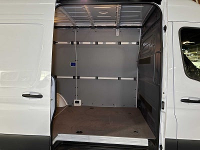 2025 Mercedes-Benz Sprinter Cargo Van 2500 Standard Roof I4 Diesel 144" RWD