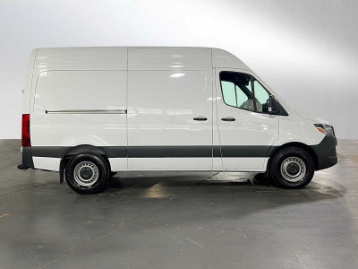 2025 Mercedes-Benz Sprinter Cargo Van 2500 Standard Roof I4 Diesel 144" RWD