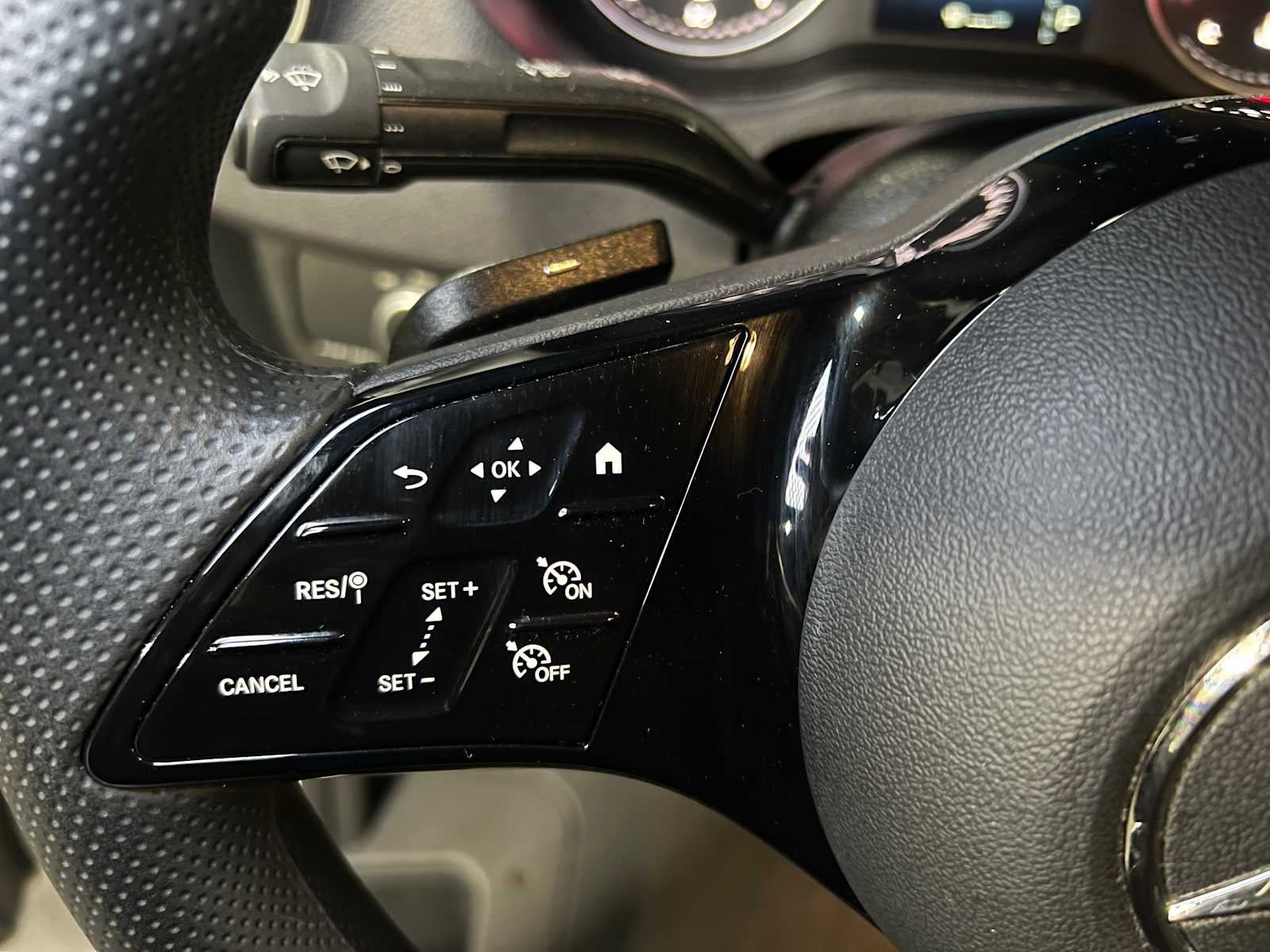 2025 Mercedes-Benz Sprinter Cargo Van 2500 Standard Roof I4 Diesel 144" RWD