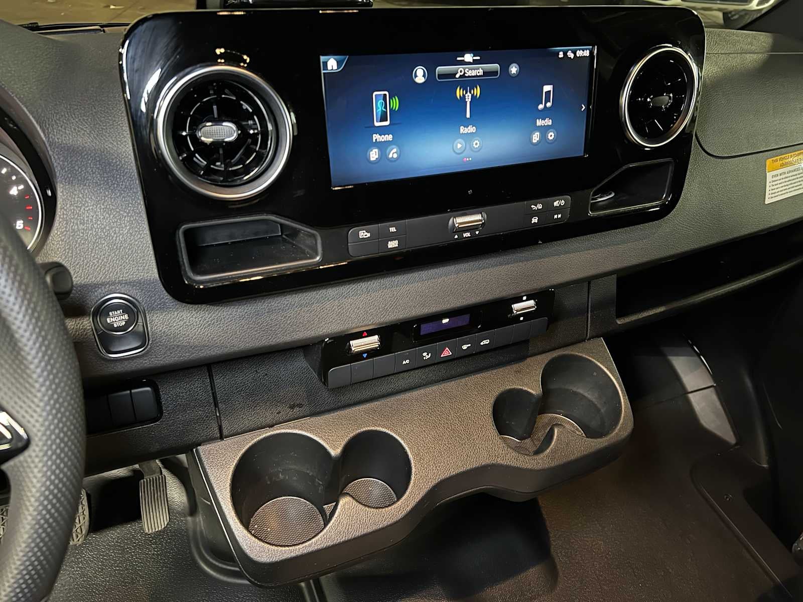 2025 Mercedes-Benz Sprinter Cargo Van 2500 Standard Roof I4 Diesel 144" RWD