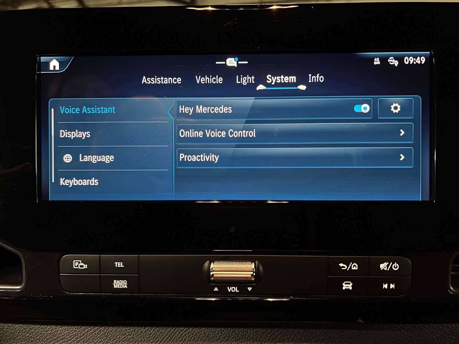 2025 Mercedes-Benz Sprinter Cargo Van 2500 Standard Roof I4 Diesel 144" RWD