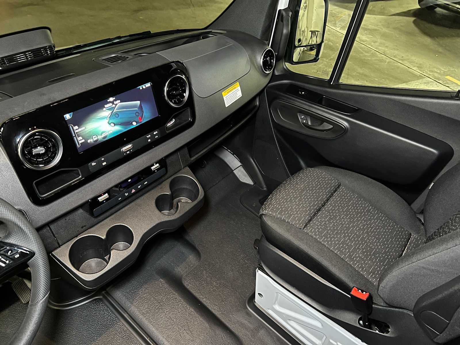 2025 Mercedes-Benz Sprinter Cargo Van 2500 Standard Roof I4 Diesel 144" RWD