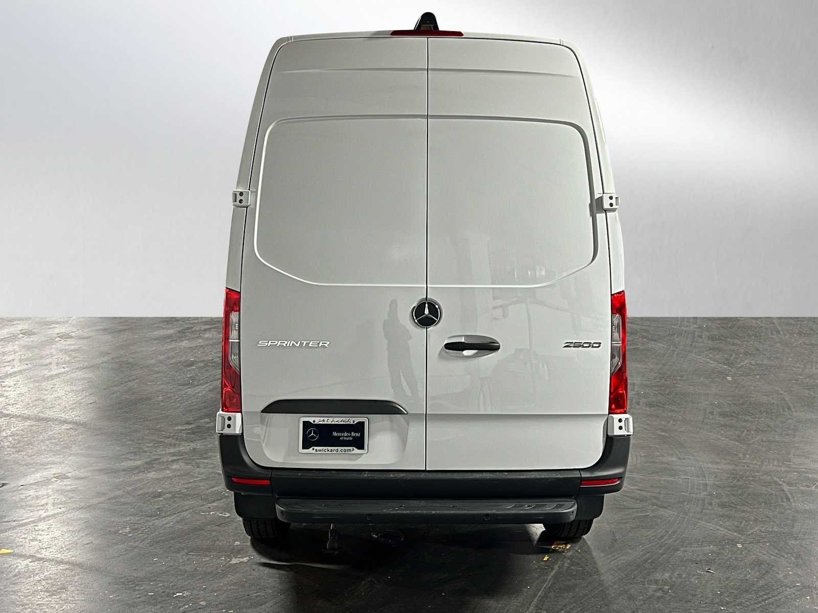 2025 Mercedes-Benz Sprinter Cargo Van 2500 Standard Roof I4 Diesel 144" RWD