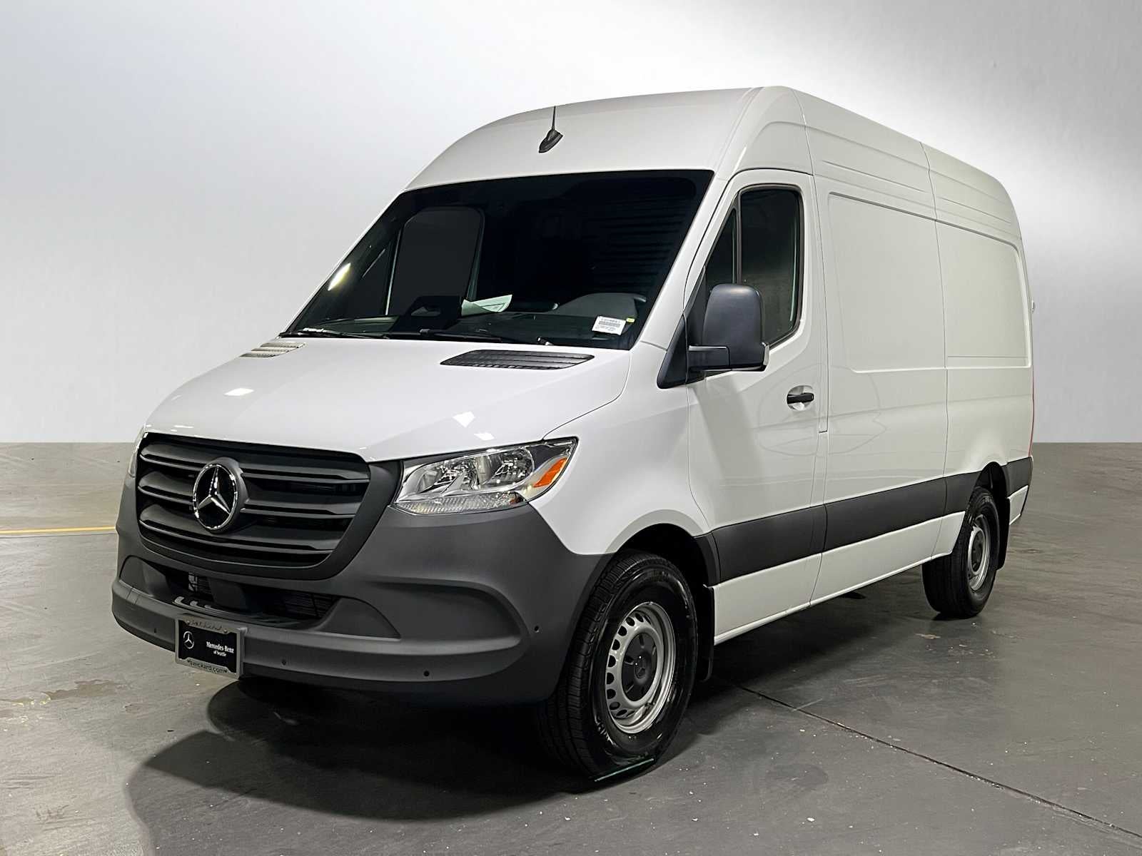 2025 Mercedes-Benz Sprinter Cargo Van 2500 Standard Roof I4 Diesel 144" RWD