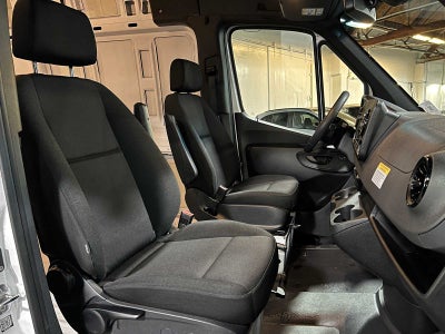 2025 Mercedes-Benz Sprinter Cargo Van 2500 Standard Roof I4 Diesel 144 RWD