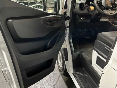 2025 Mercedes-Benz Sprinter Cargo Van 2500 Standard Roof I4 Diesel 144 RWD