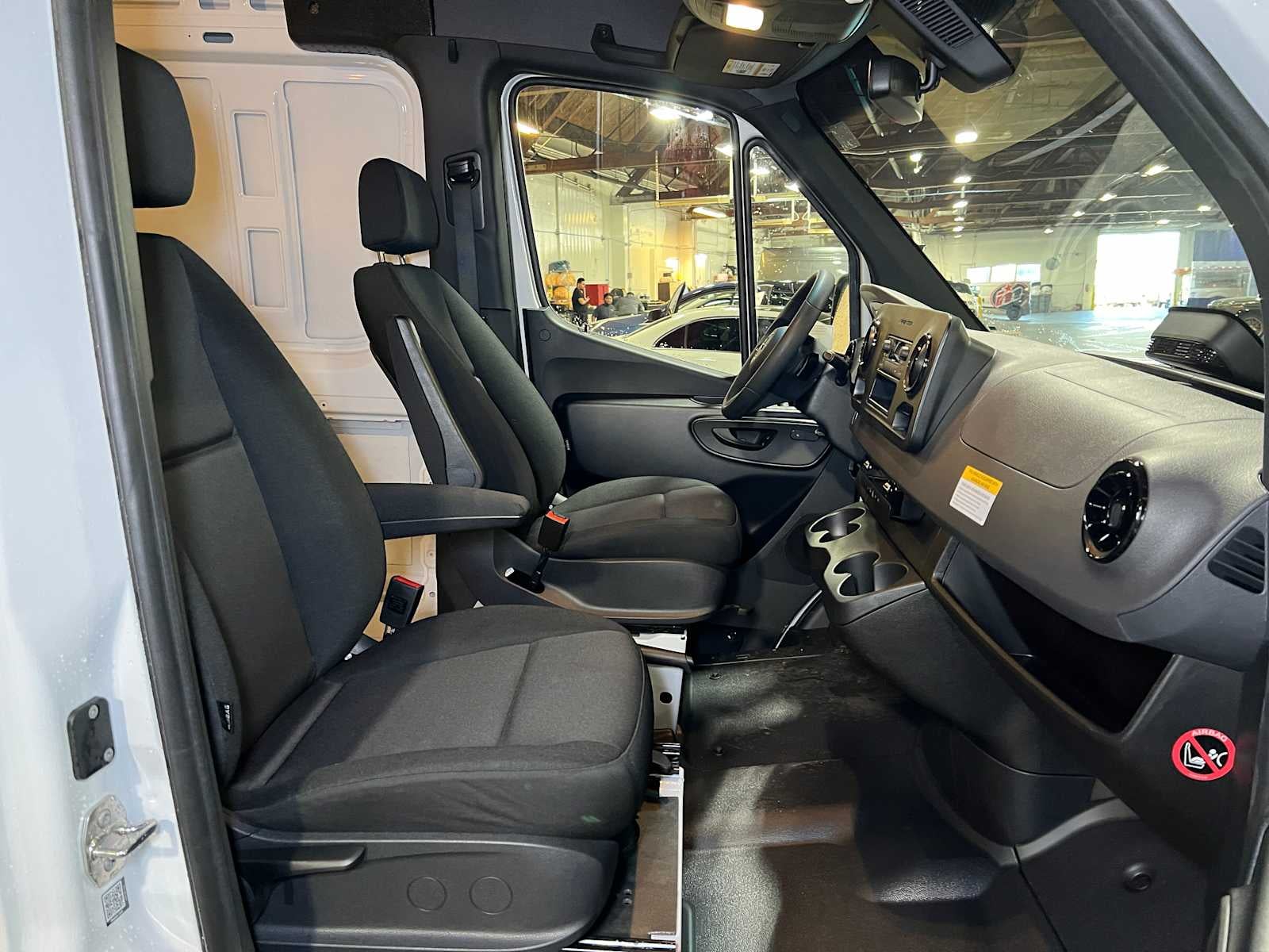 2025 Mercedes-Benz Sprinter Cargo Van 2500 Standard Roof I4 Diesel 144" RWD