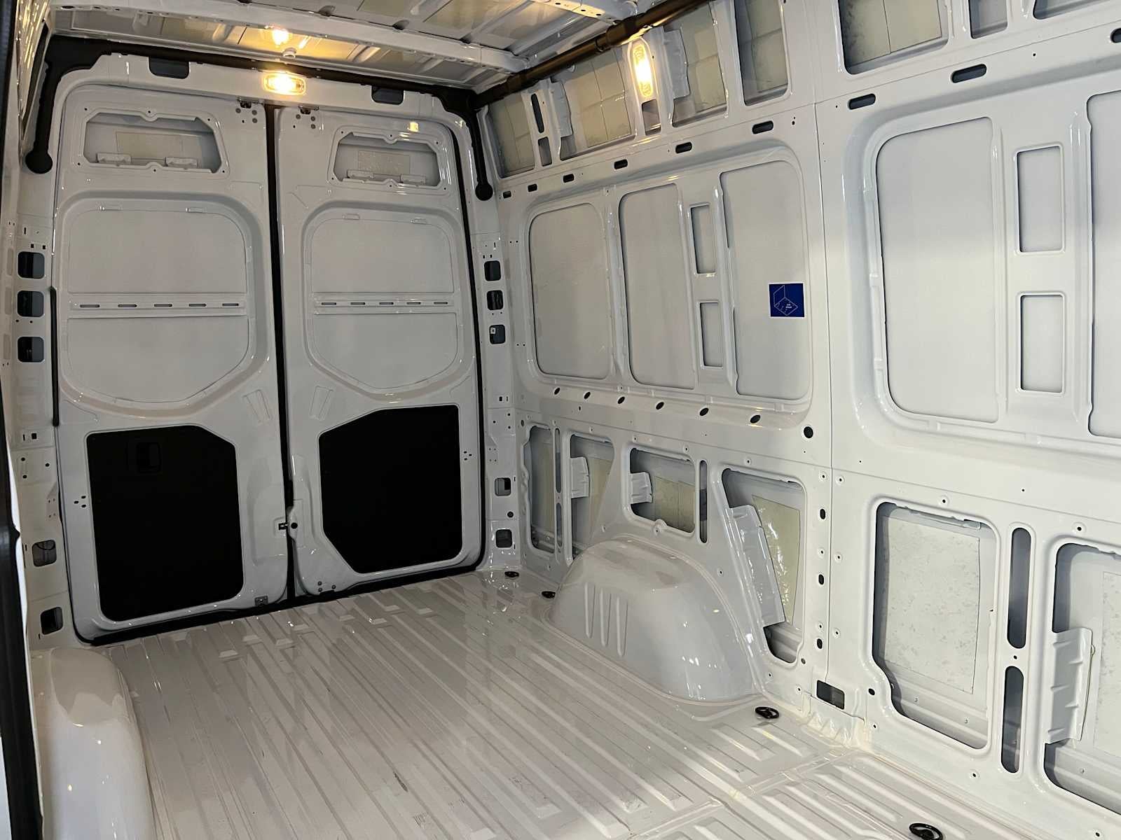 2025 Mercedes-Benz Sprinter Cargo Van 2500 Standard Roof I4 Diesel 144" RWD