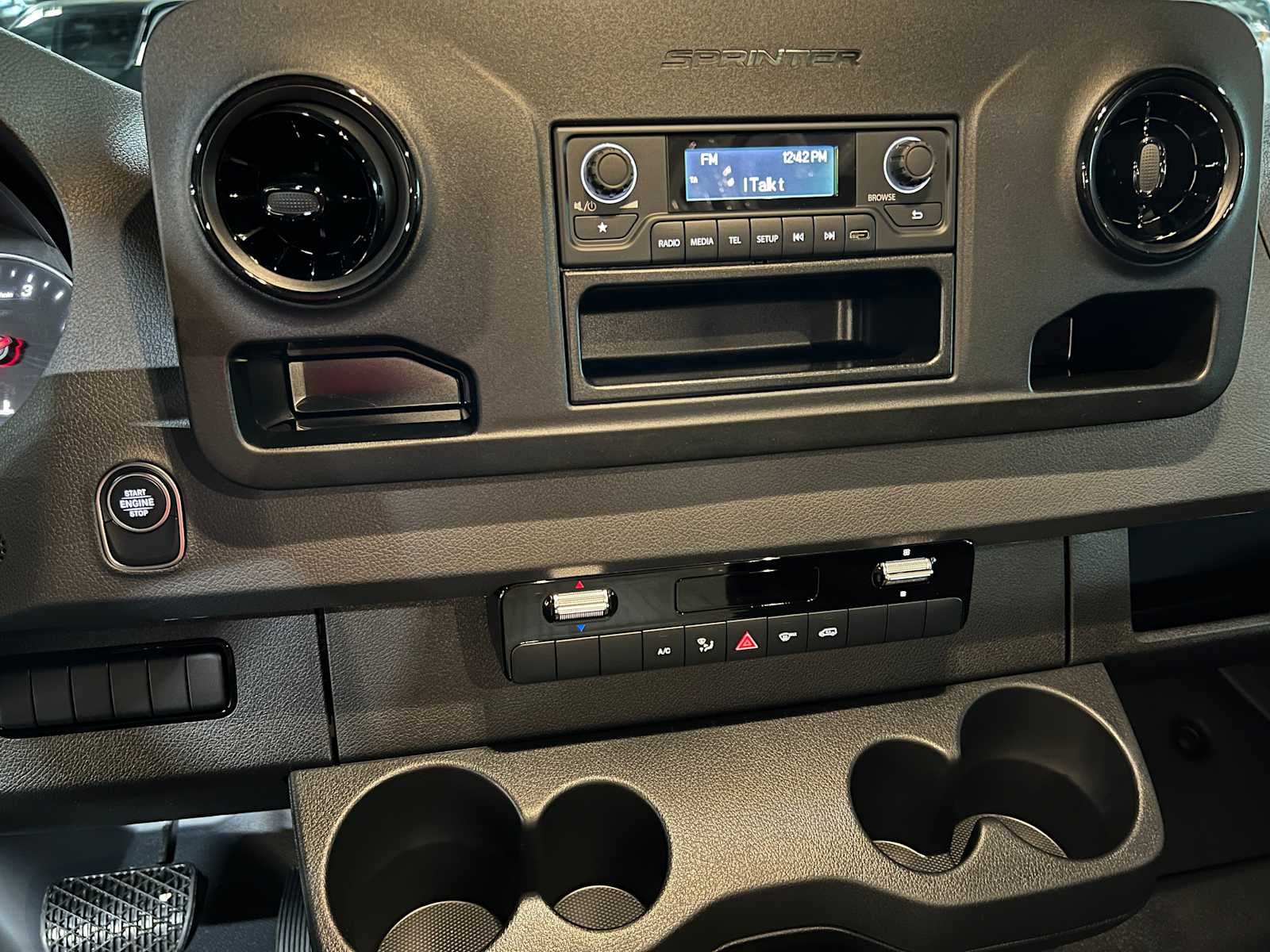 2025 Mercedes-Benz Sprinter Cargo Van 2500 Standard Roof I4 Diesel 144" RWD