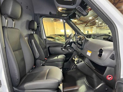 2026 Mercedes-Benz Sprinter Cargo 2500 Standard Roof I4 Diesel 144 RWD