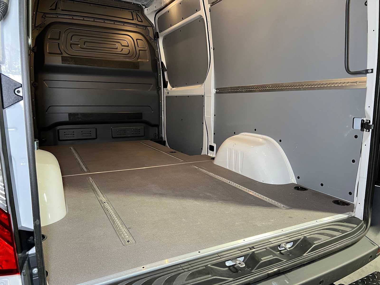 2026 Mercedes-Benz Sprinter Cargo 2500 Standard Roof I4 Diesel 144 RWD